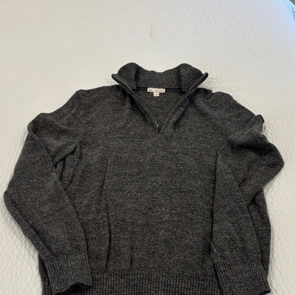 GAP Men's Charcoal Zip-Up Sweater - Picture 2 of 5